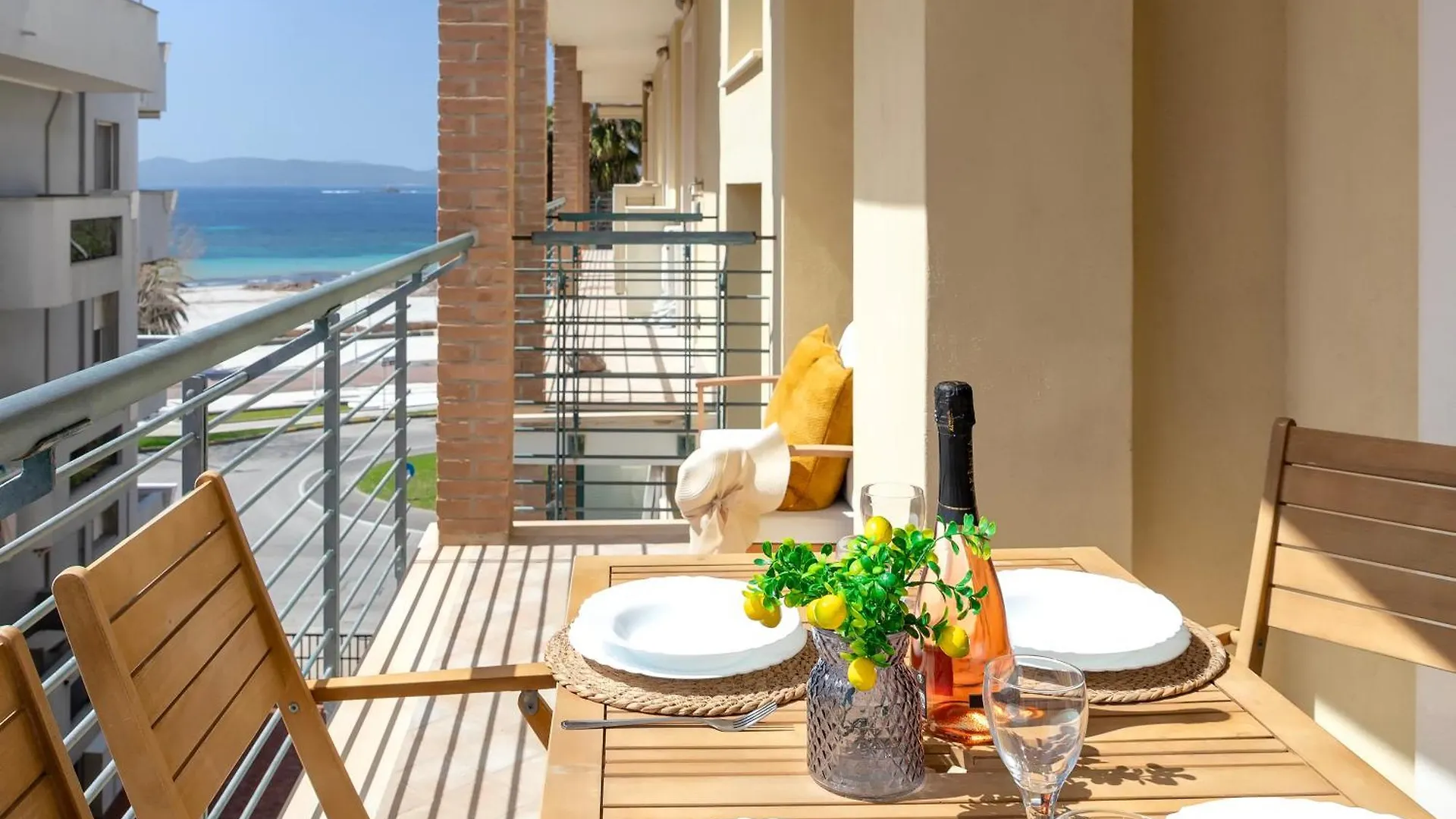 Seaview - Appartamento Fronte Mare Alghero 0*,  Italien
